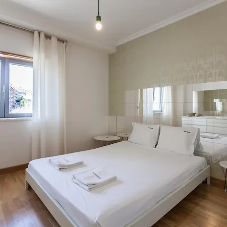 Flh Graca Modest Apartment